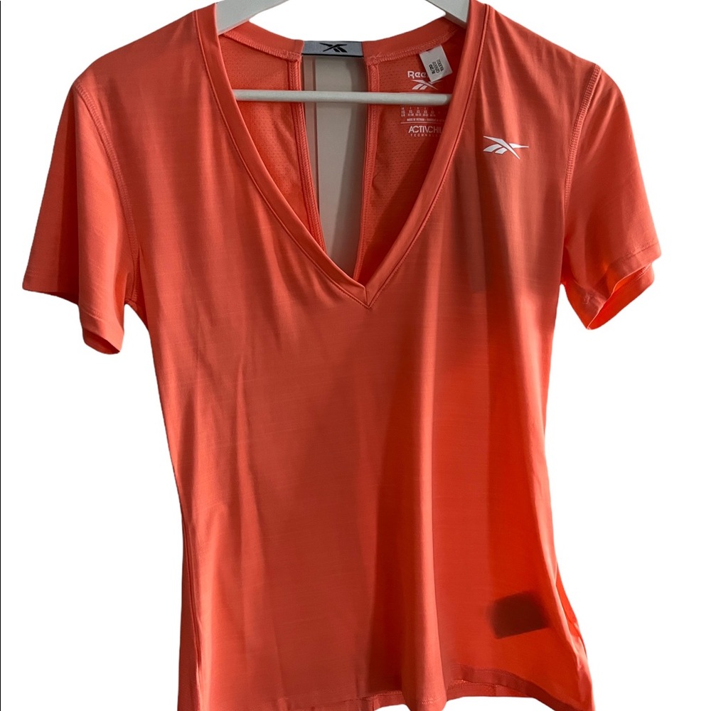 Reebok top